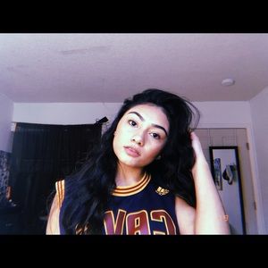 Meet your Posher, Leslie